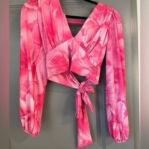 Flower print tie back crop top